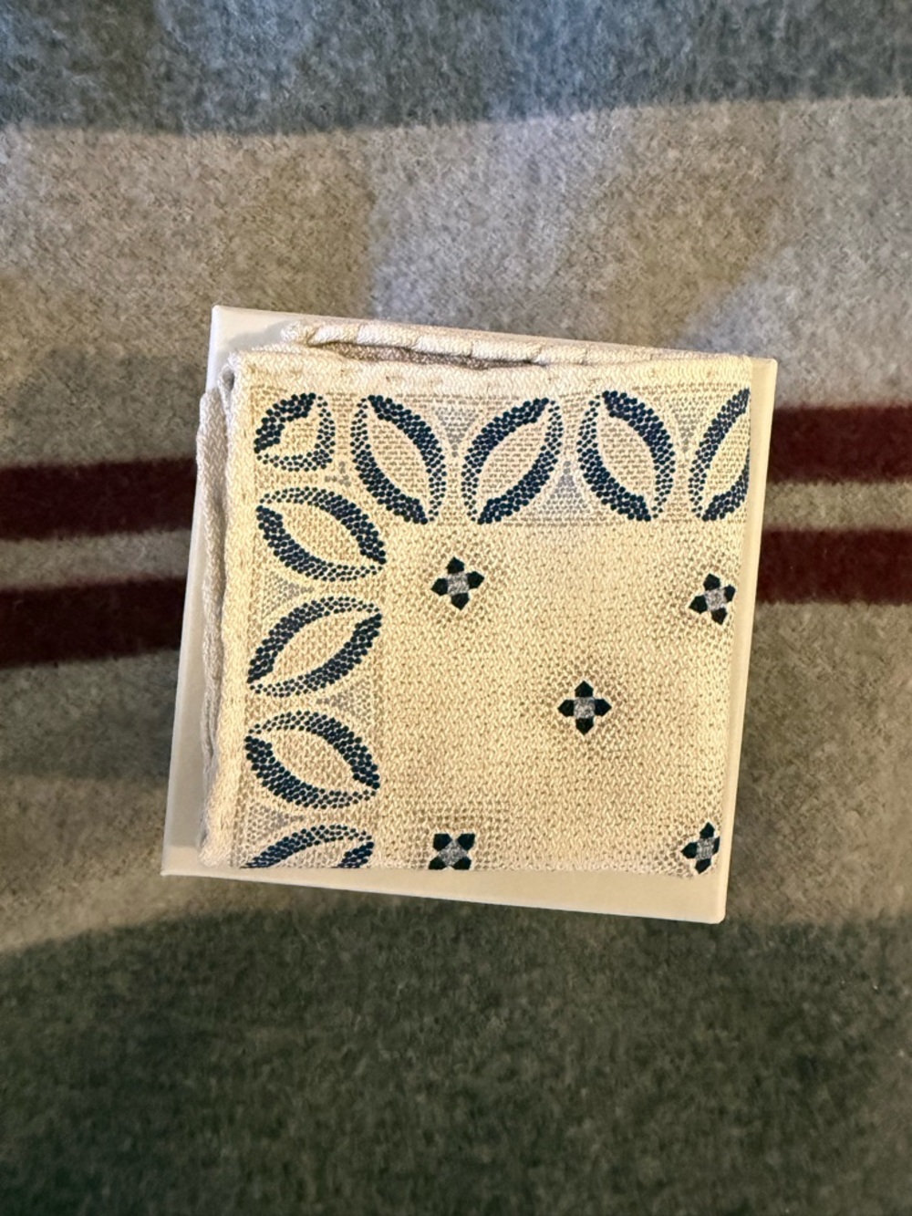 Brunello Cucinelli Cream and Navy Embroidered Linen Napkins